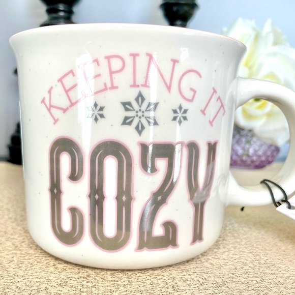 NWT KEEPING IT COZY ❄️ Metallic Ceramic Mug - Picture 6 of 8
